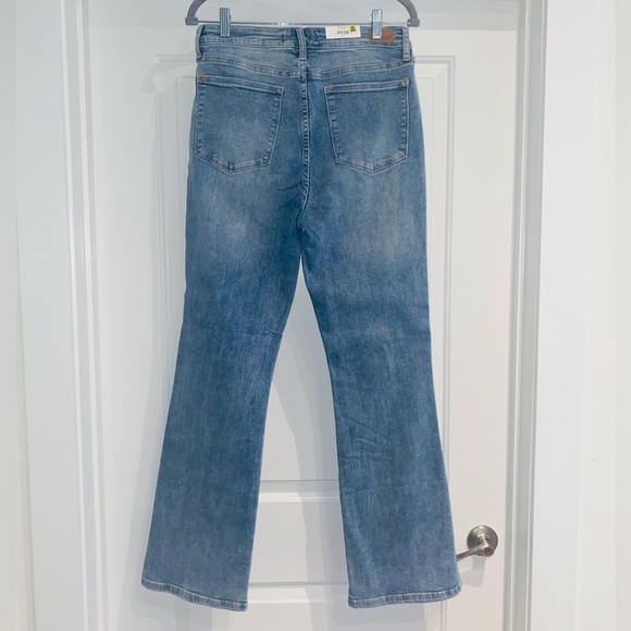NEW SIZE 11 JUDY BLUE HIGH WAIST SLIM BOOT CUT JEANS WITH SLIT HEM - Picture 3 of 3